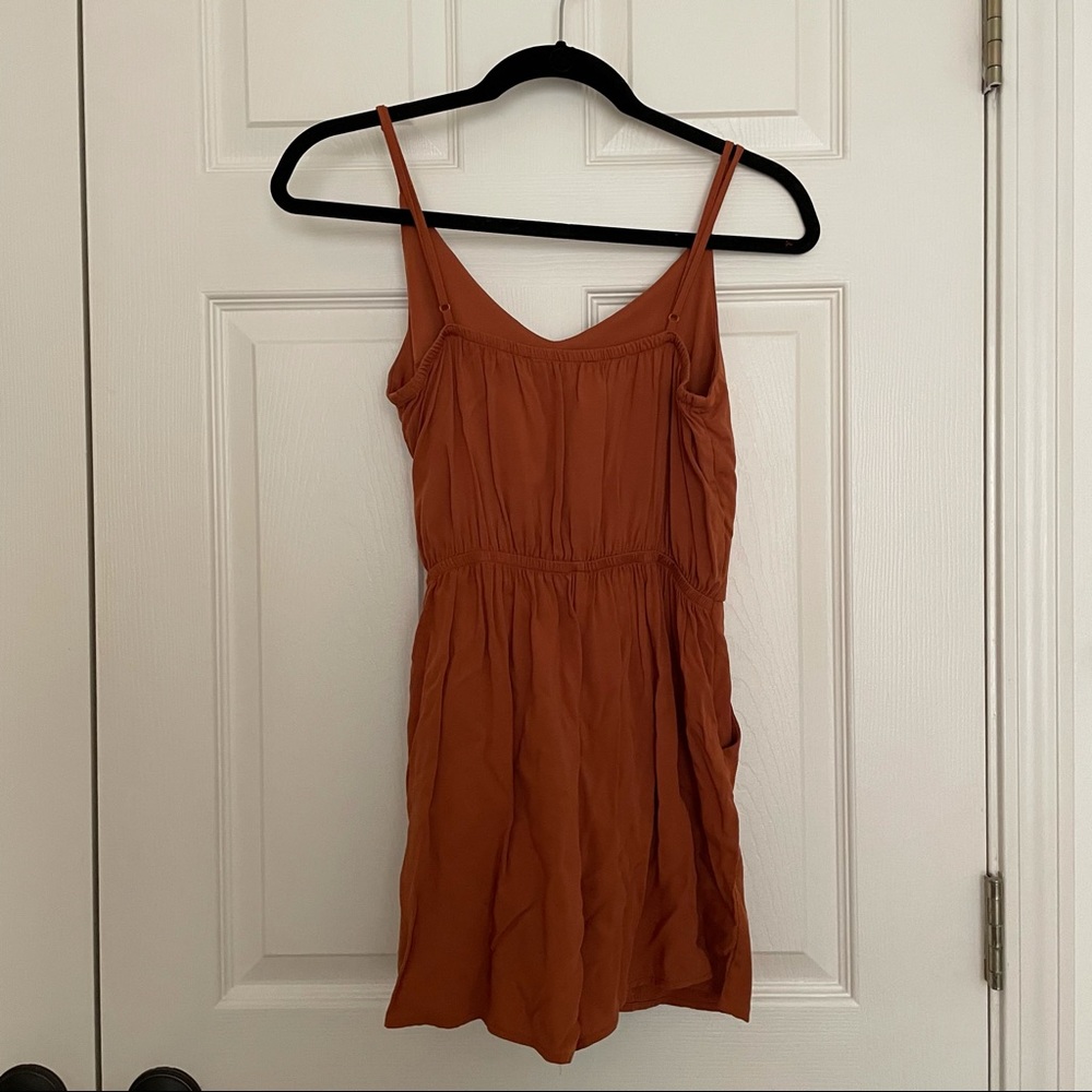 Rust colored wrap tie romper - Picture 2 of 2